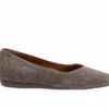 Women's Softwalk Vellore Flats